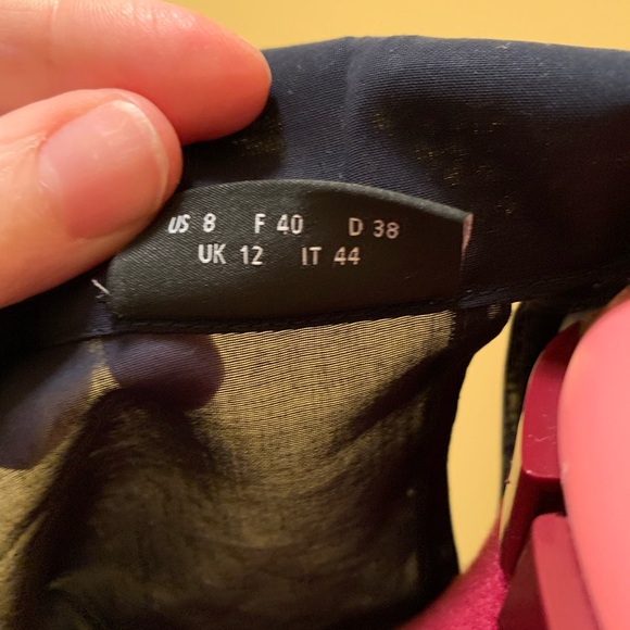 Akris sheer top with embroidered front and adjustable camisole 🔴 - Picture 12 of 16